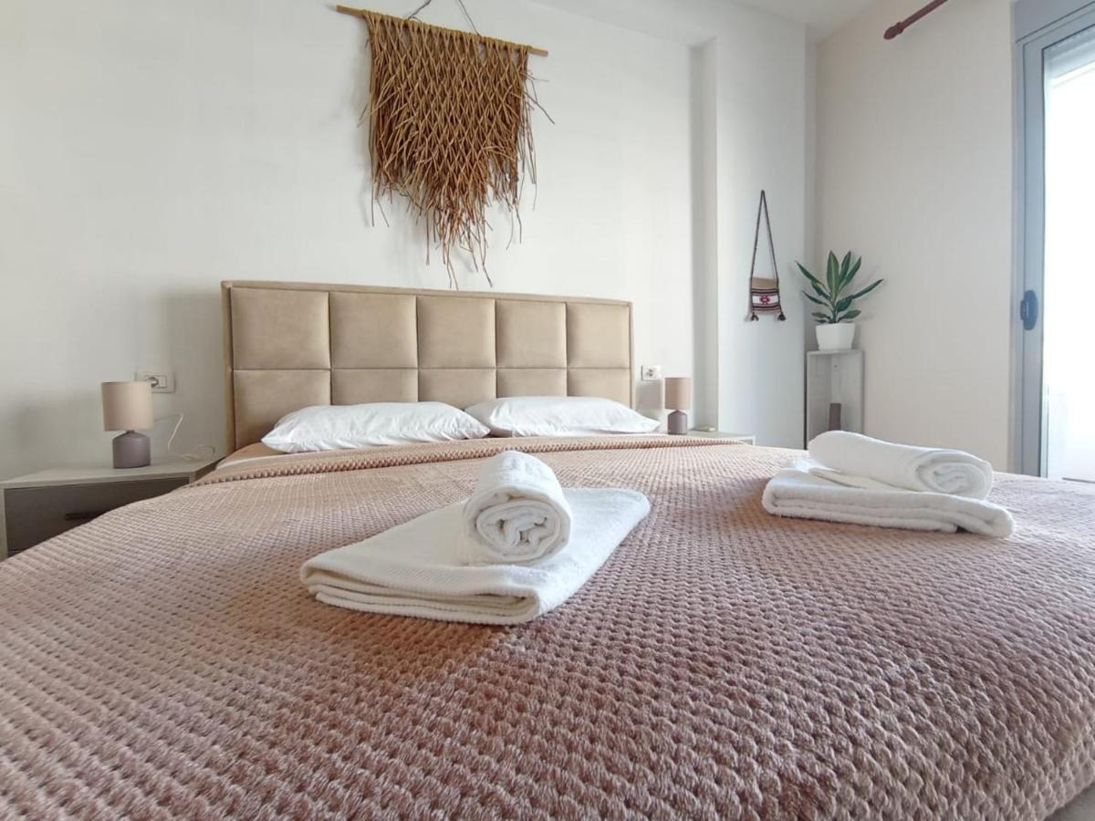 Trea Accomodations - Port Side Влёра Экстерьер фото