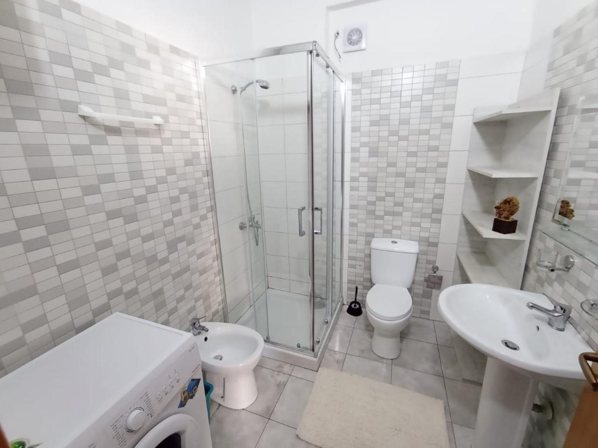 Trea Accomodations - Port Side Влёра Экстерьер фото