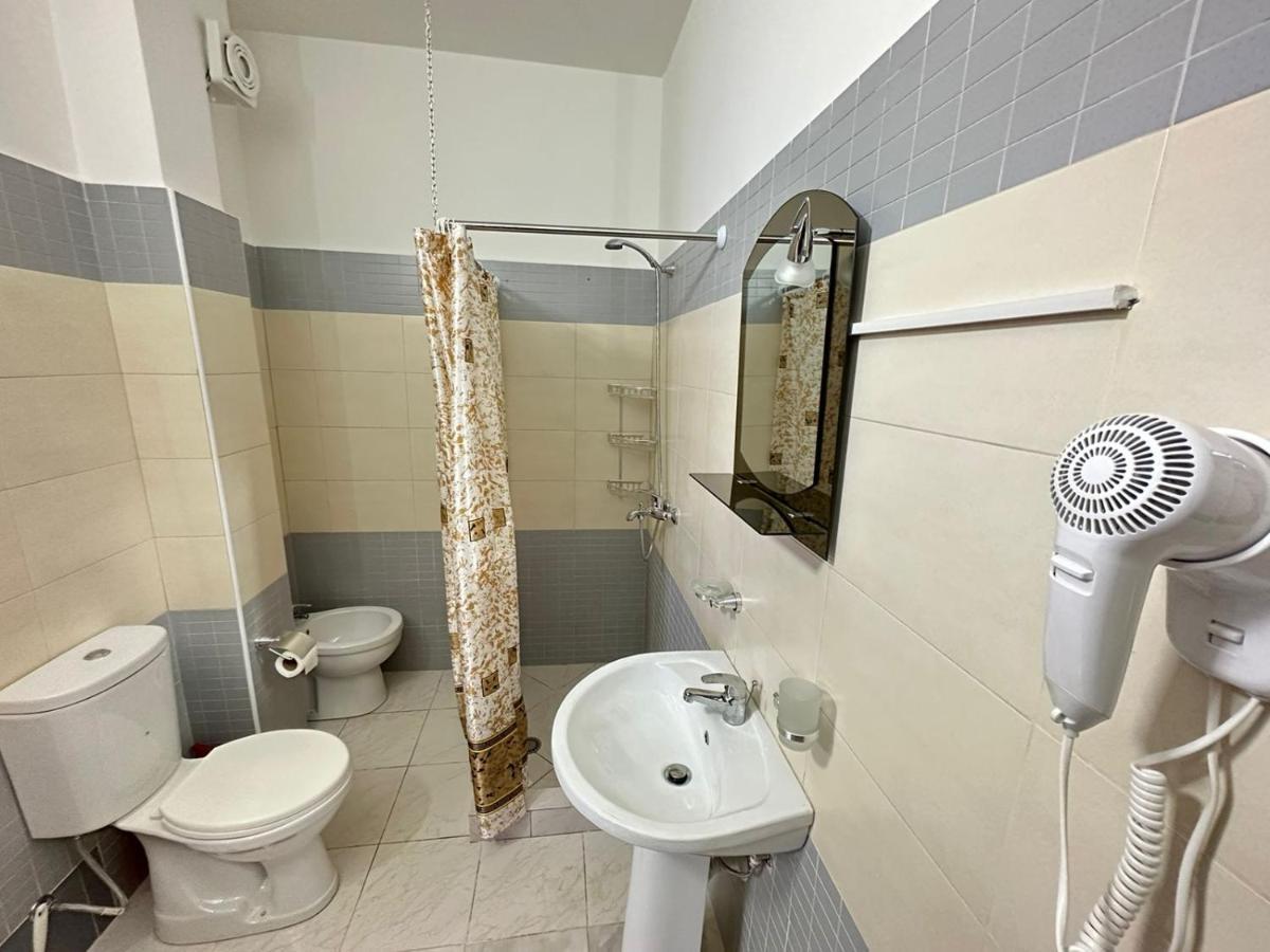 Trea Accomodations - Port Side Влёра Экстерьер фото