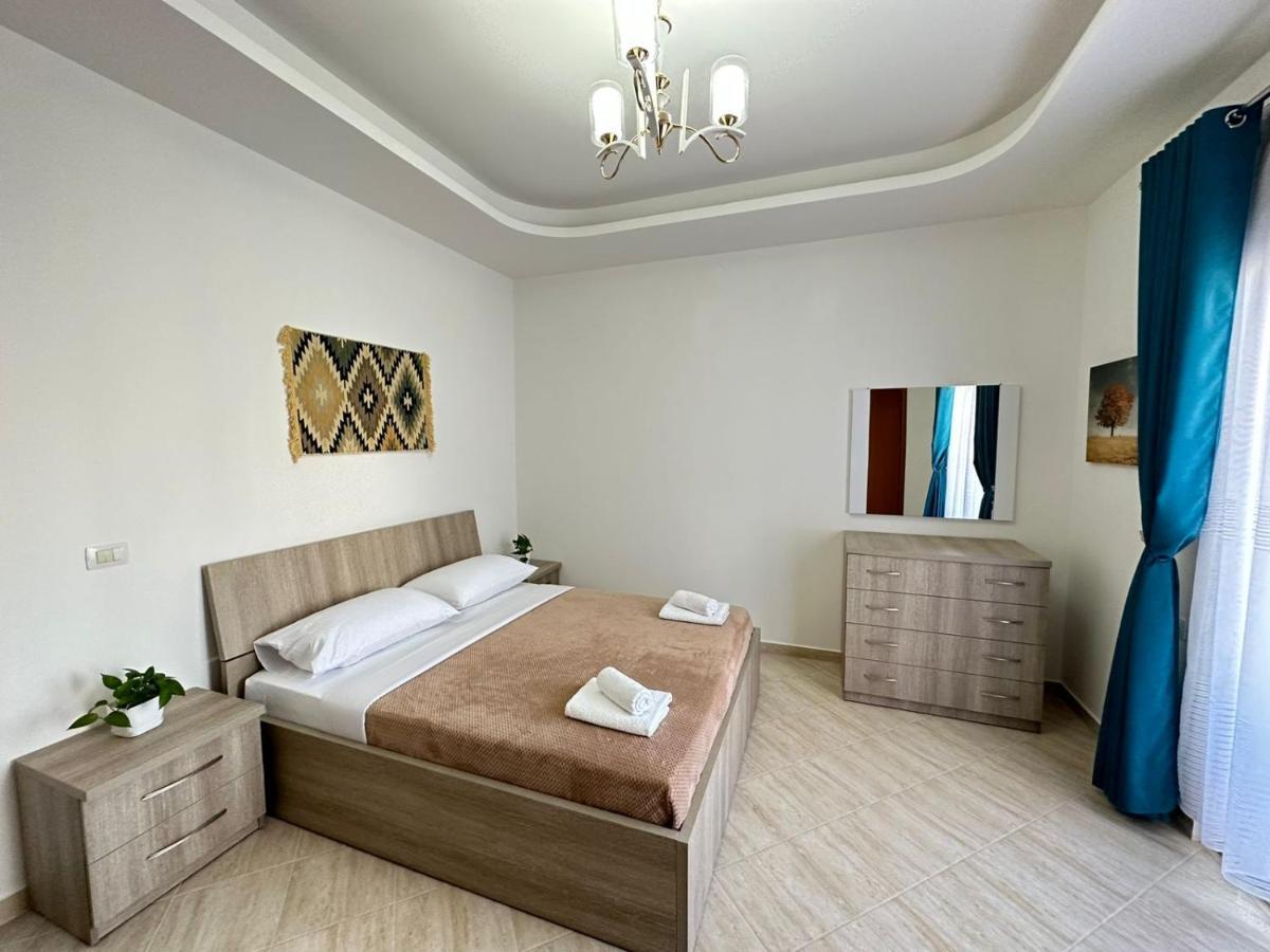 Trea Accomodations - Port Side Влёра Экстерьер фото