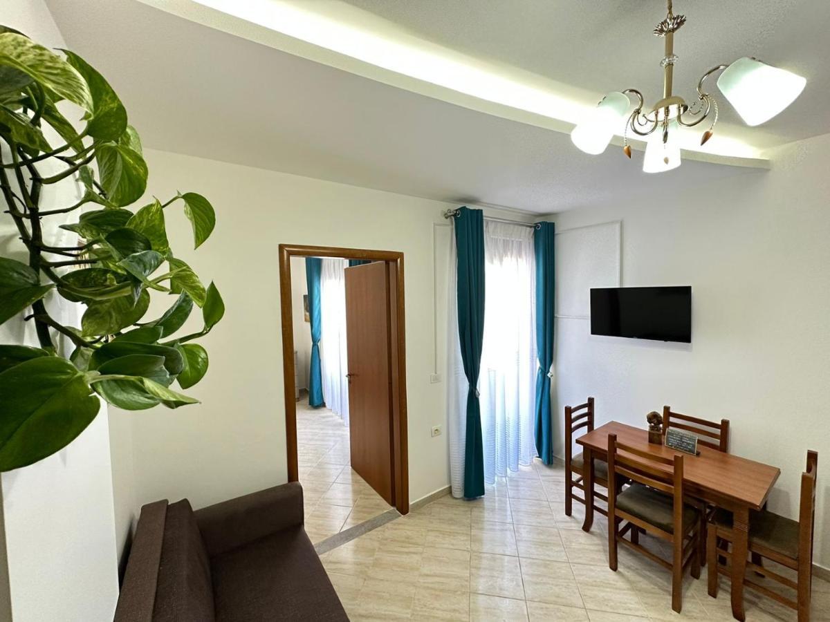 Trea Accomodations - Port Side Влёра Экстерьер фото