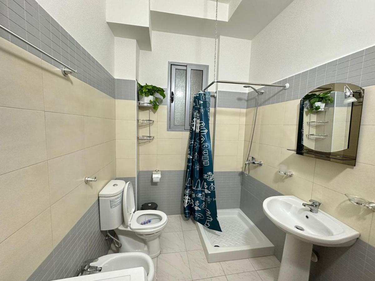 Trea Accomodations - Port Side Влёра Экстерьер фото