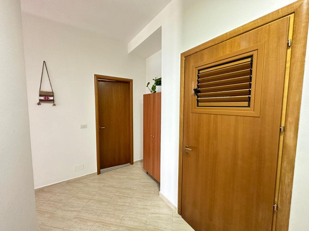 Trea Accomodations - Port Side Влёра Экстерьер фото